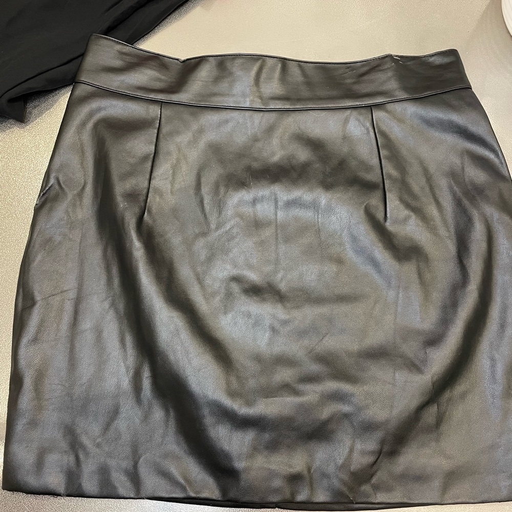 Size Small Bundle - image 7